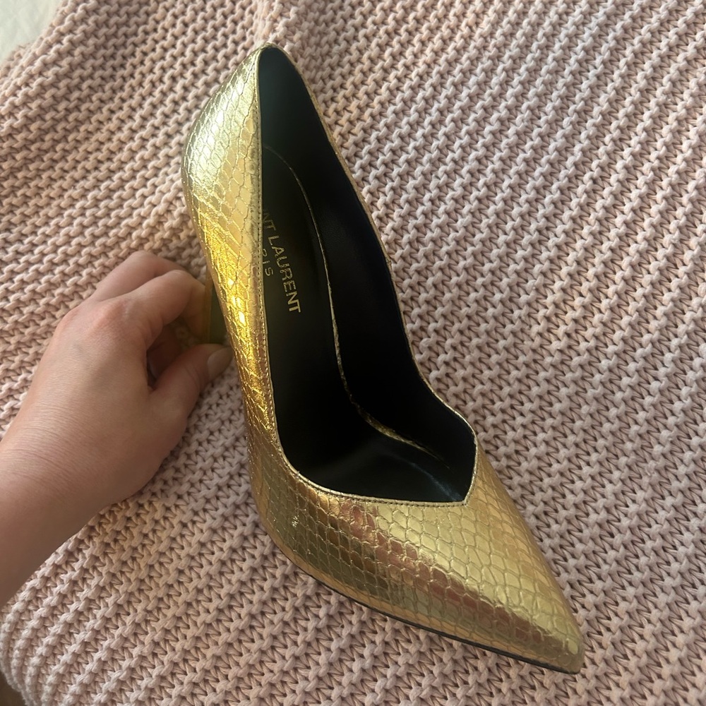 Yves Saint Laurent Gold Textured Heels